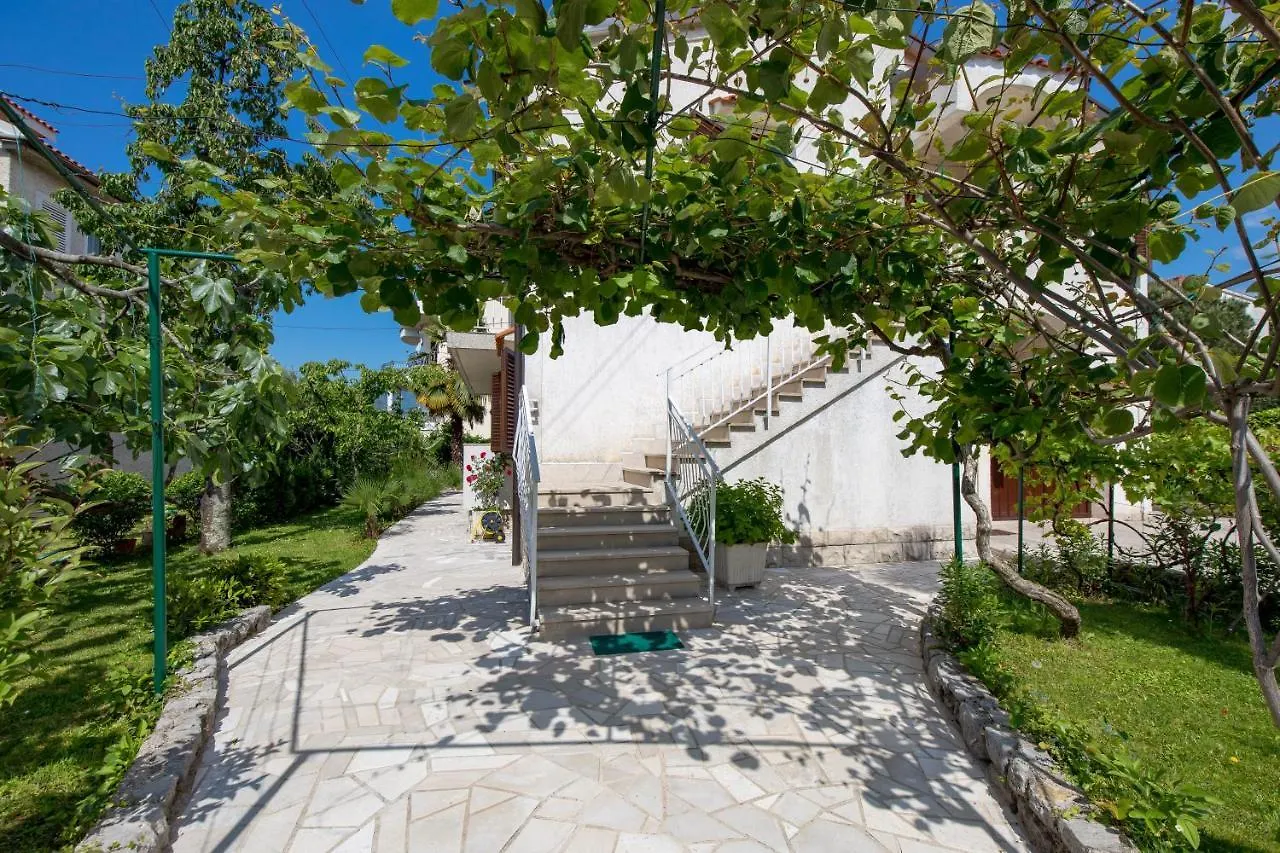 Ferienhaus Garden Home Flora Rijeka